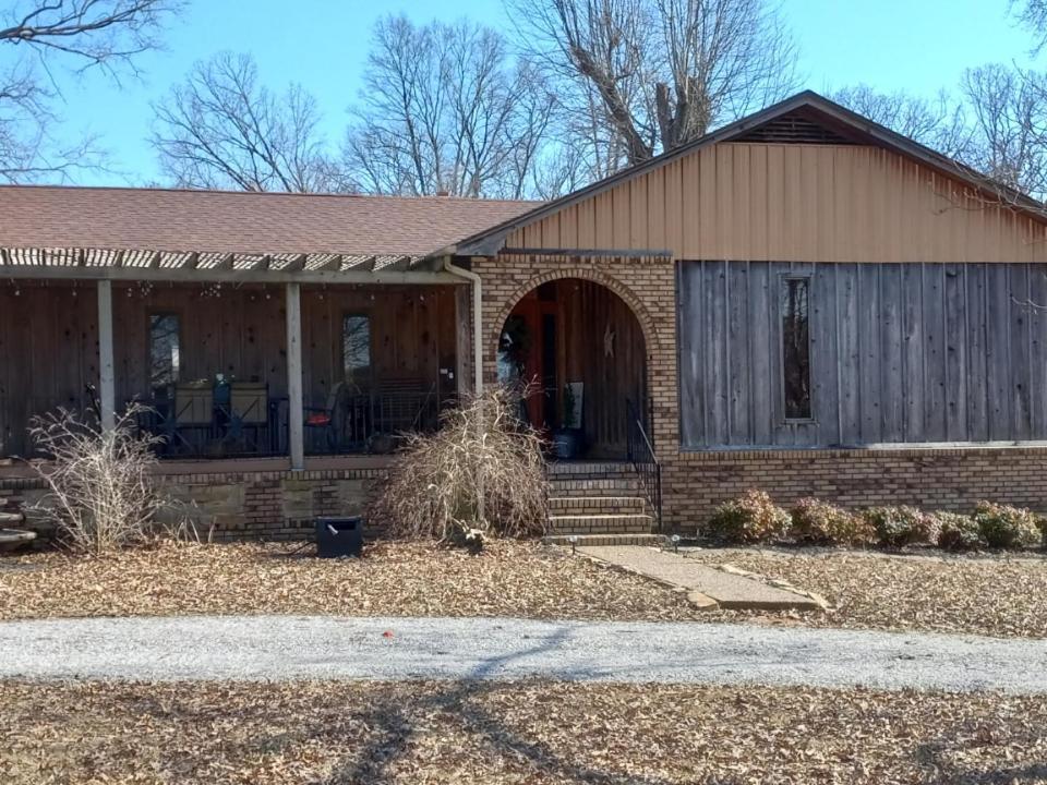 Sisters On Sycamore B&B Russellville Exterior photo