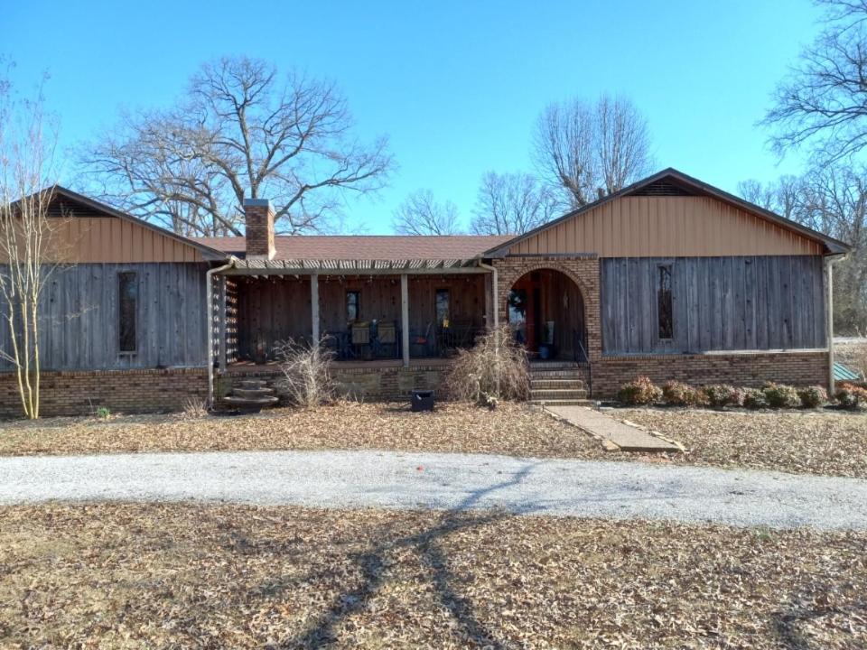 Sisters On Sycamore B&B Russellville Exterior photo